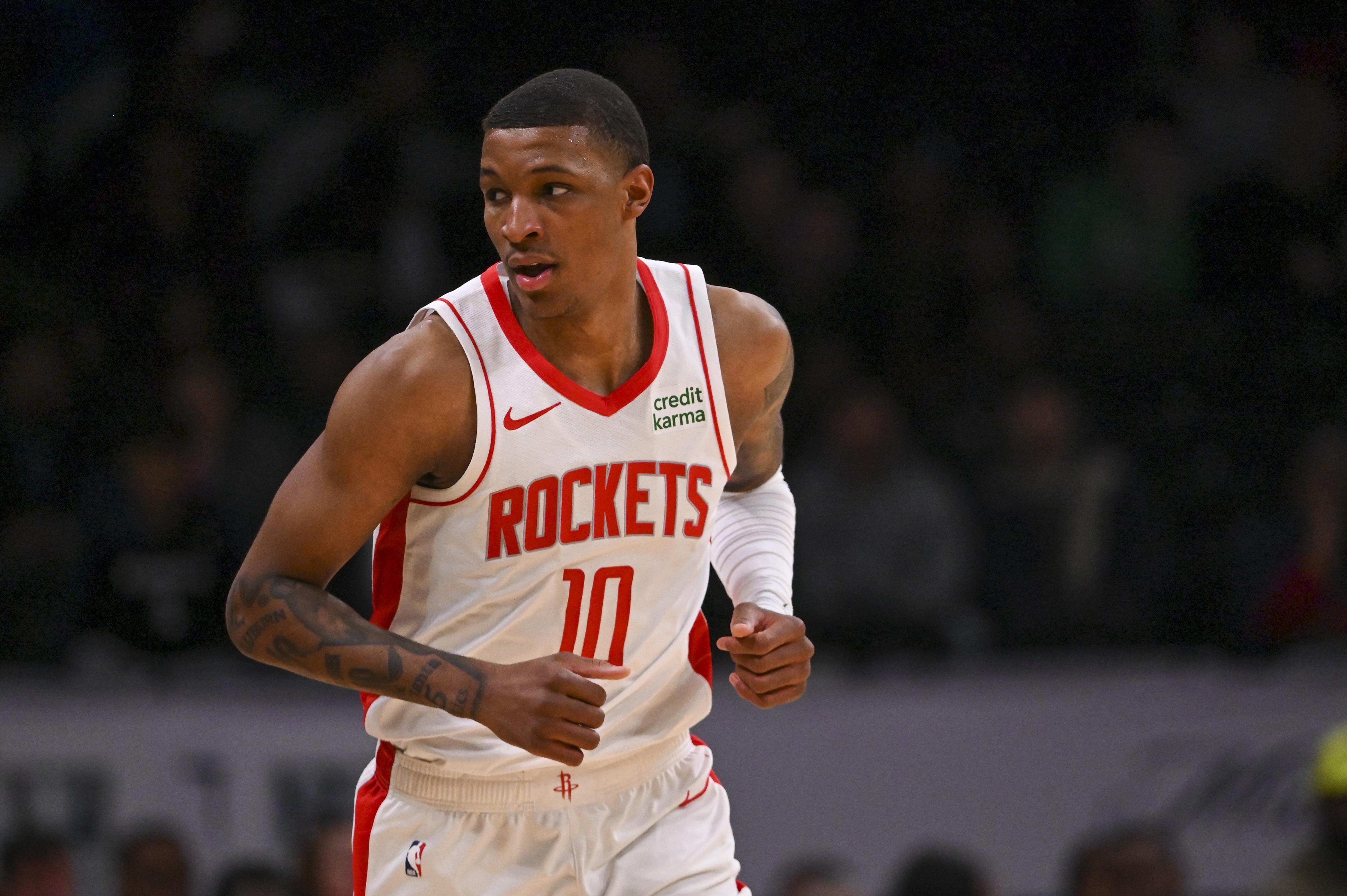 开云-乌度卡：首发位置还没确定下来，小贾巴里休赛期有很大进步