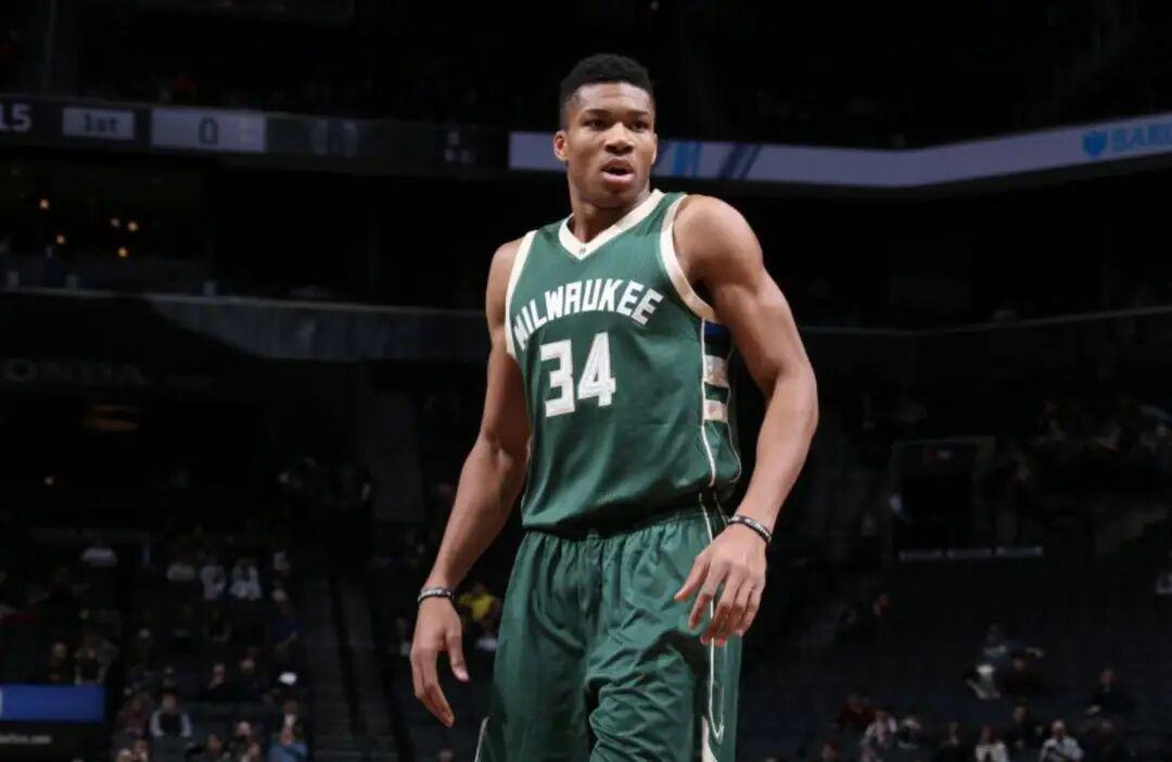 开云体育入口-字母哥表态了，雄鹿是不是该吃一把回头草？