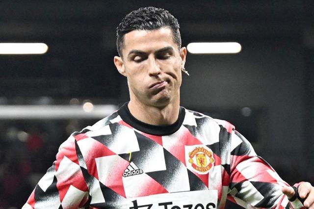 葡媒：葡萄牙队不该再围绕C罗打 他该为团队奉献