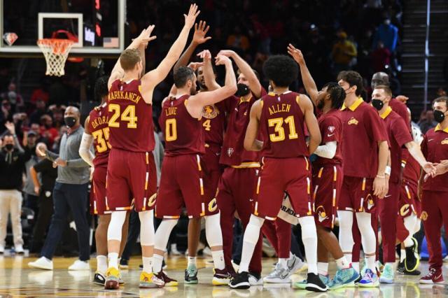 kaiyun-骑士三高阵灵感从何而来？偷师湖人雄鹿&amp;以父之名