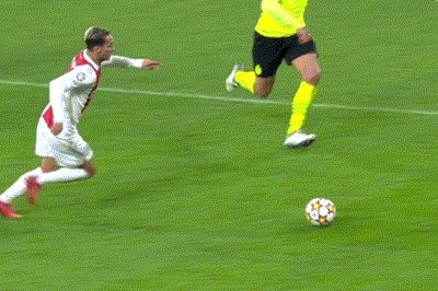 开云APP-先是怯弱致死，然后含冤再死，多特蒙德欧冠要凉了？