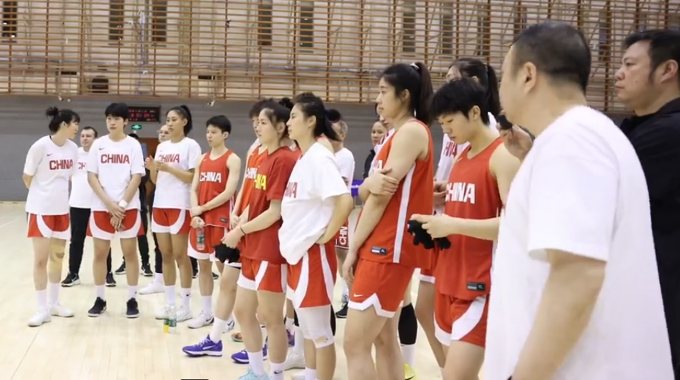 开云APP-效仿男篮！中国女篮春节未放假集训 备战女篮世界杯资格赛