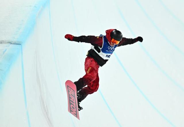 开云官网-突破！王梓阳闯入单板滑雪男子U型场地技巧决赛